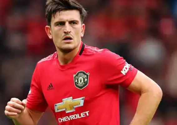 马奎尔盛赞林德洛夫：昔日搭档重逢老特拉福德忆峥嵘